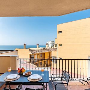 Beachside Retreat With Private Terrace